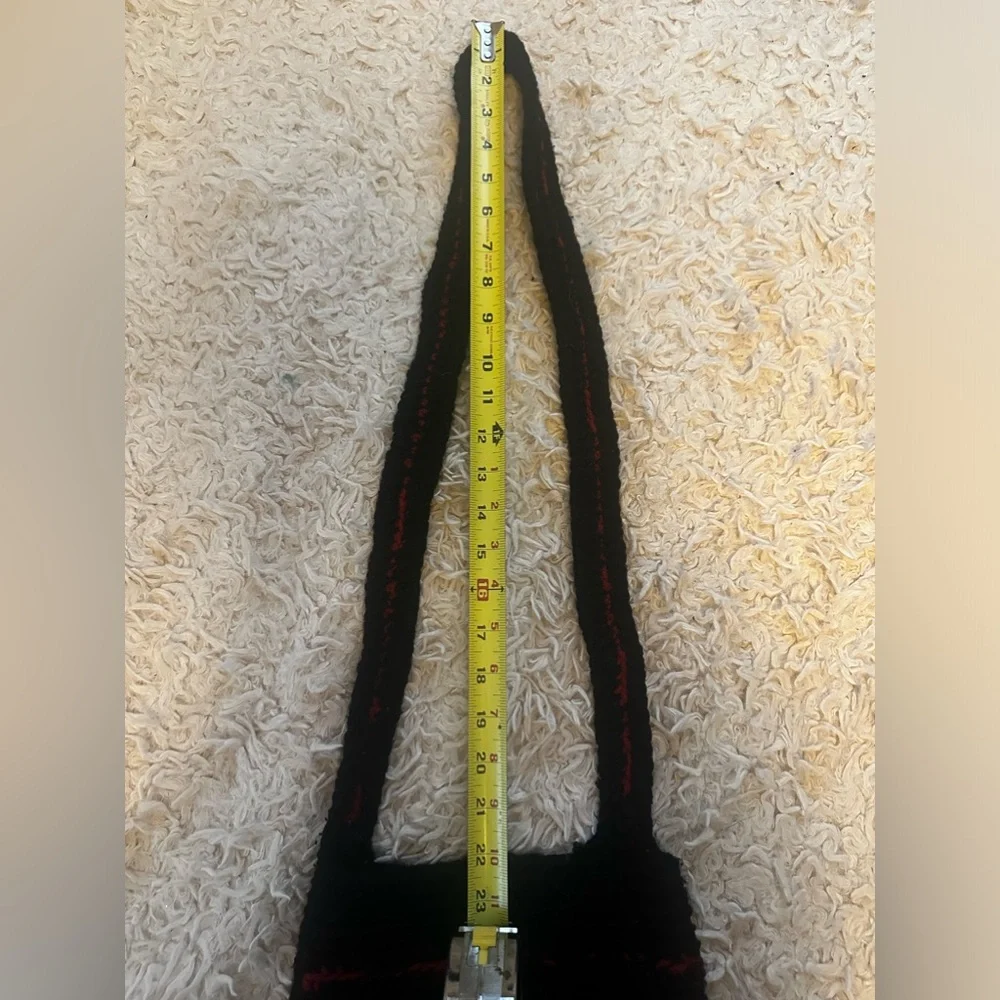 Handmade Crochet Black Crossbody Bag - Picture 12 of 13